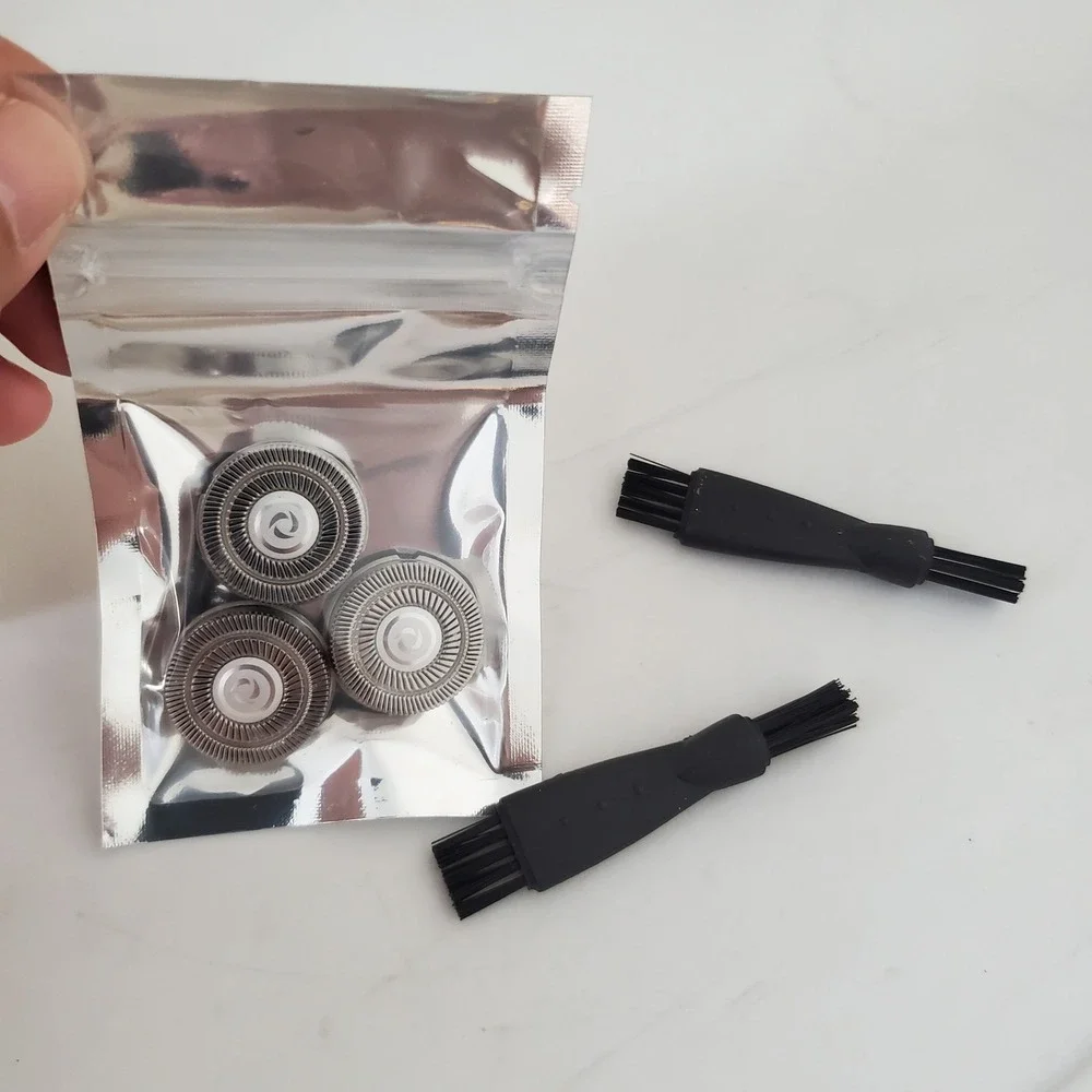 Mens Electric Shaver Replacement Blades Rotary Heads 3pk with 2 Cleaning Brushes